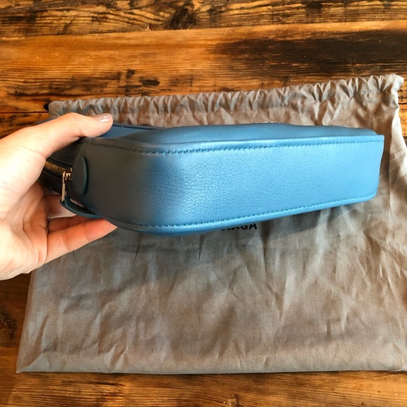 Balenciaga Medium Triangle Clutch Pouch - Picture 3 of 8